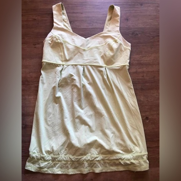 Lululemon Elevate Tank Clear Mint Yellow size 6 - Picture 5 of 7